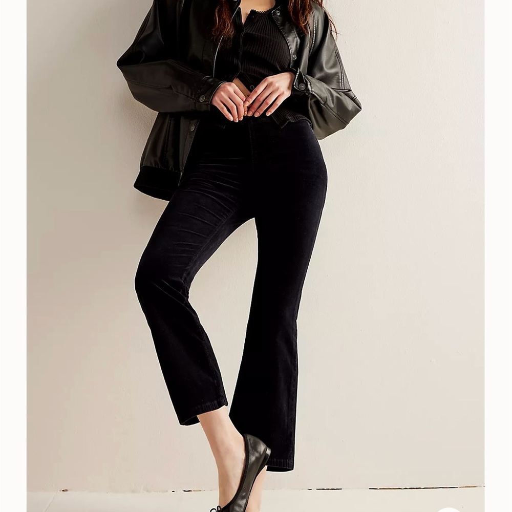 Free People In My Feelings Velvet Corduroy Crop Slim Flare Pants BLACK XS